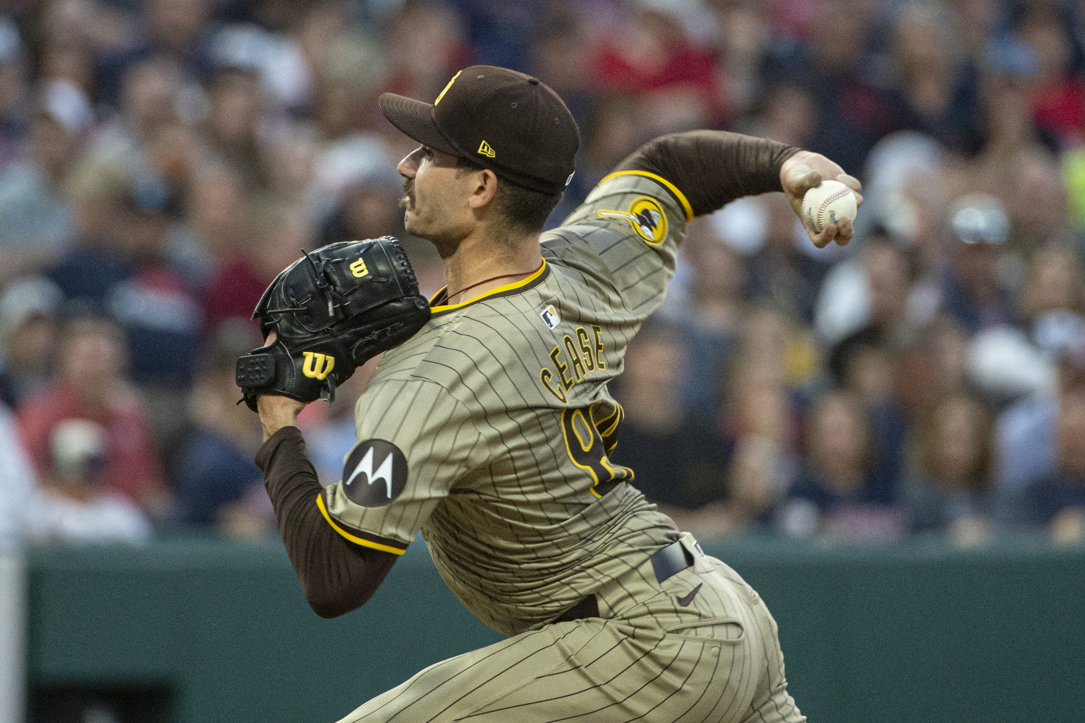 Dylan Cease strikes out 10 as the Padres combine for a 1-hitter in a 7-0 victory over the Guardians