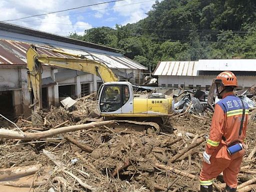 Historic flooding in southern China kills 47, with more floods feared in coming days | Texarkana Gazette