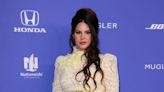 La cantante Lana del Rey se ha comprometido y esta es la pista que ha dado a sus fans