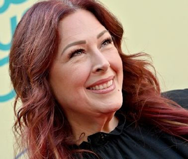 Carnie Wilson Talks Body Confidence, Conquering Her Sweet Tooth & Cooking Up Fun With John Stamos (EXCLUSIVE)