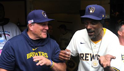 Snoop Dogg showed up for Brewers game, threw surprise first pitch and FaceTimed Bob Uecker