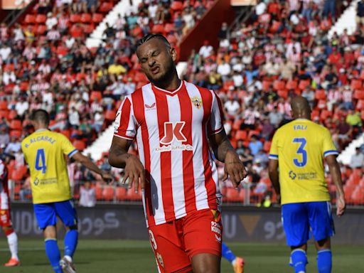 6-1. El Almería se desata en la segunda parte y golea al Cádiz