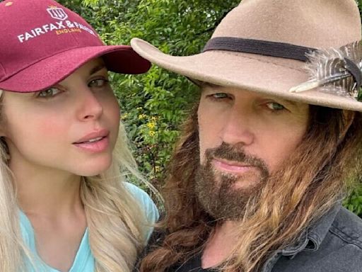 Judge Passes Billy Ray Cyrus' MotionTo Restrict Ex Firesrose From Using His Credit Cards