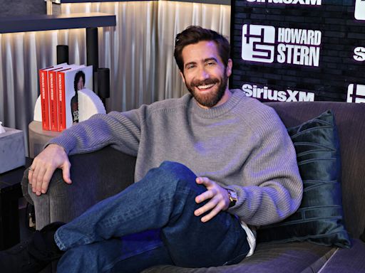 PRESUMED INNOCENT: Jake Gyllenhaal Is a Prosecutor Suspected of Murder | B98 FM | Jeff Stevens