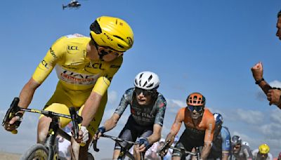 Tadej Pogacar says Visma 'just focussing on me' - and why was Remco Evenepoel 'upset' amid Tour de France gravel drama? - Eurosport