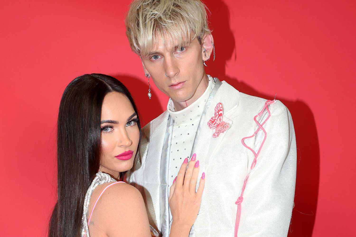 Machine Gun Kelly Reveals He's 1 Year Sober After Time in Rehab as He Thanks 'Extremely Helpful' Megan Fox for Support