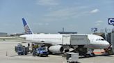 Cracked windshield forces United Airlines 777 to land in Chicago