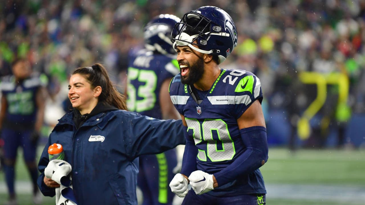 Seahawks, Julian Love reach agreement on 3-year extension