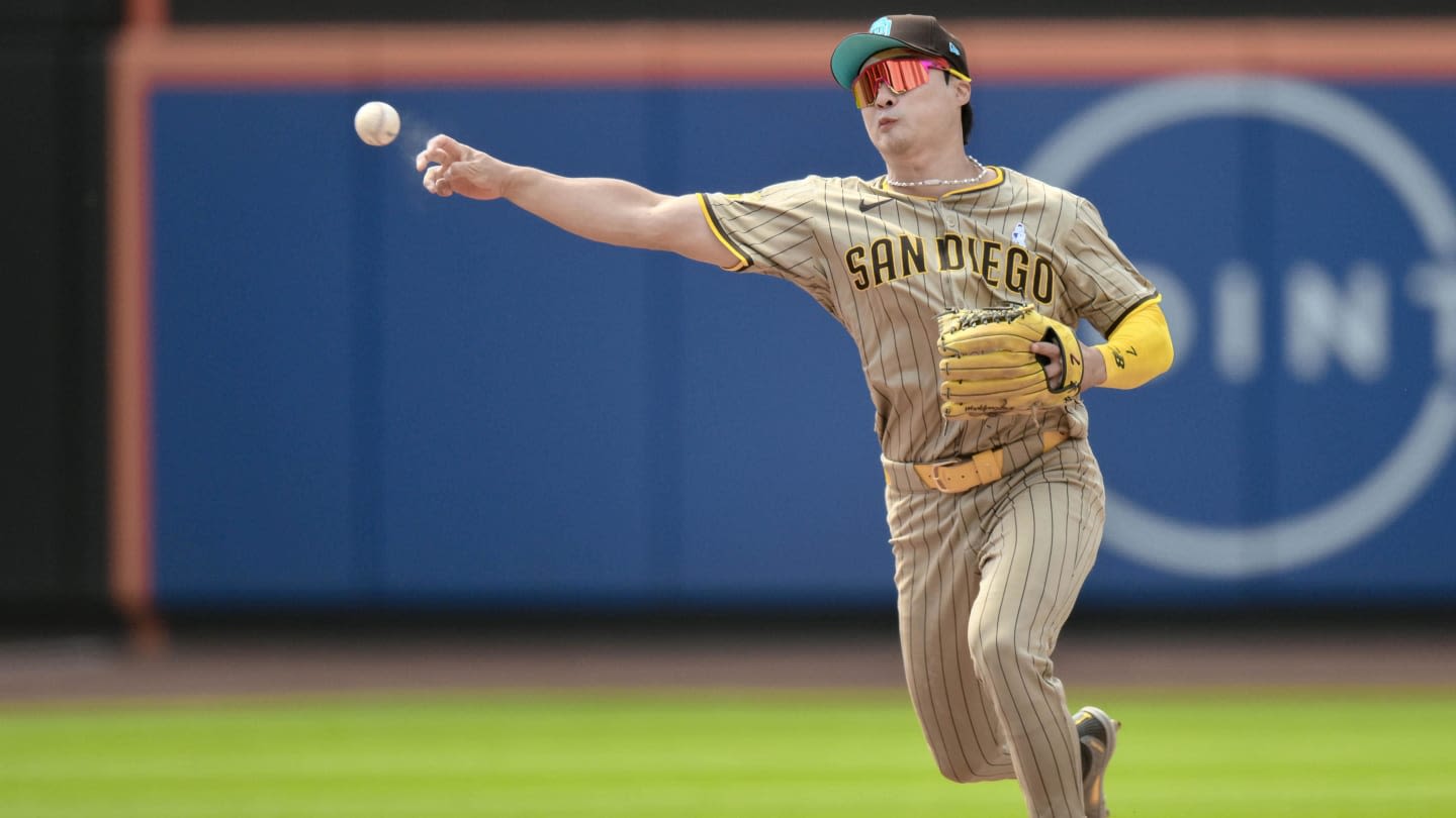 Yankees Could Trade For Padres Gold Glove Winner To Fill Biggest Need