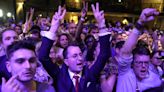 El francés Macron pierde la mayoría parlamentaria ante el avance de la izquierda y la derecha