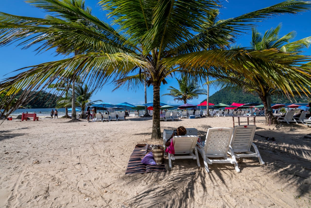 U.S. warns travelers to avoid a Caribbean hot spot