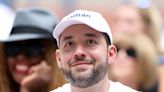 Alexis Ohanian used to track down and personally congratulate Redditors who made the top post on the site each day
