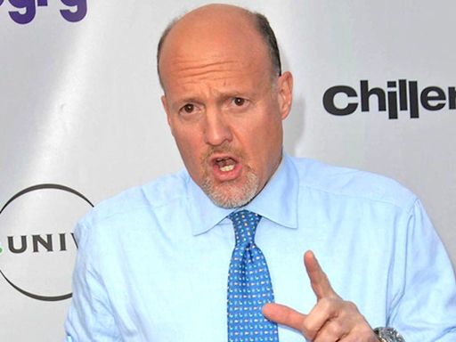 Jim Cramer Says This Home Improvement Chain Is A Buy Ahead Of Fed Rate Cut Cycle: 'I Would Pick ...