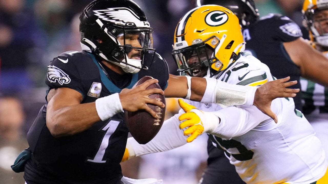 How to Watch Tonight's Green Bay Packers vs. Philadelphia Eagles Game