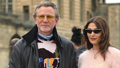 Rachel Weisz & Daniel Craig Look Like The Coolest Parents At The PTA Meeting