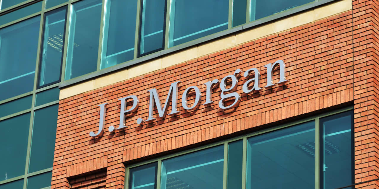 J.P. Morgan Sues to Derail Former First Republic Advisors’ Finra Arbitration Claims