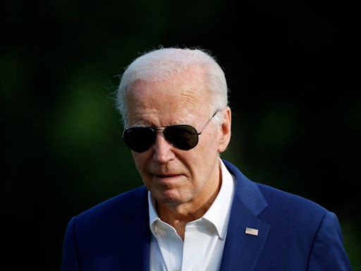 Joe Biden aides 'discuss persuading him to quit presidential race'