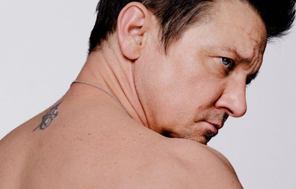 Jeremy Renner Poses Shirtless and Shows Scars From Accident: PICS