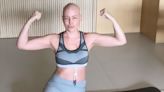 Fabiana Justus mostra o bíceps durante treino em casa: 'Importante para minha recuperação'