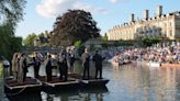 Thousands watch Cambridge choral scholars’ river performance