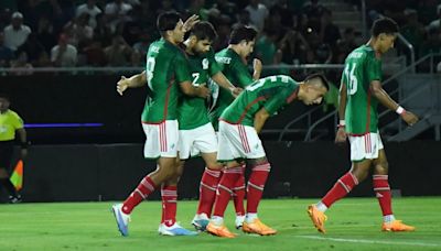 Por qué la selección mexicana se quedó varada en el aeropuerto de CDMX