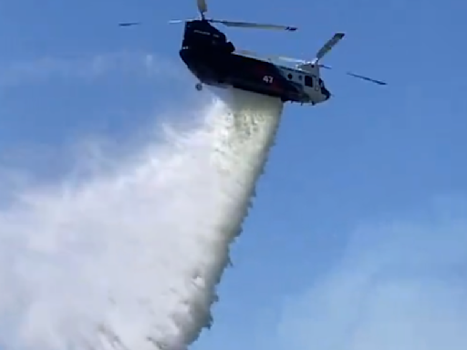 Firefighters get upper hand on brush fire in Costa Mesa