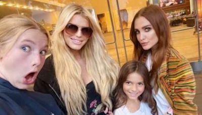 Jessica Simpson and sister Ashlee on Beetlejuice outing with daughters