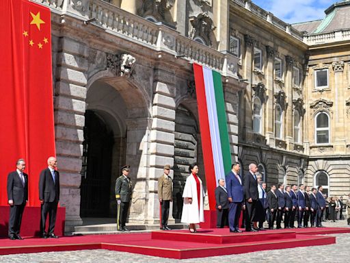 In Budapest, Xi Hails a ‘Deep Friendship’ With Hungary