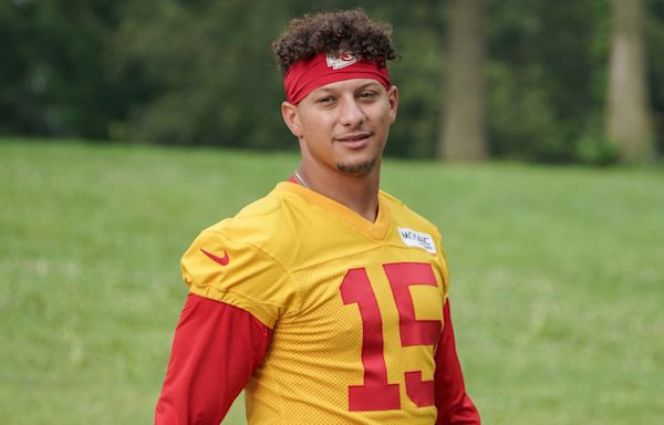 Patrick Mahomes’ Perfect Reaction To Chiefs Teammate's Training Camp Blunder