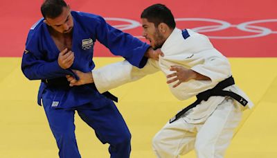 Tajikistan Olympian refuses to shake Israeli athlete’s hand, yells ‘Allah Akbar' during Judo competition