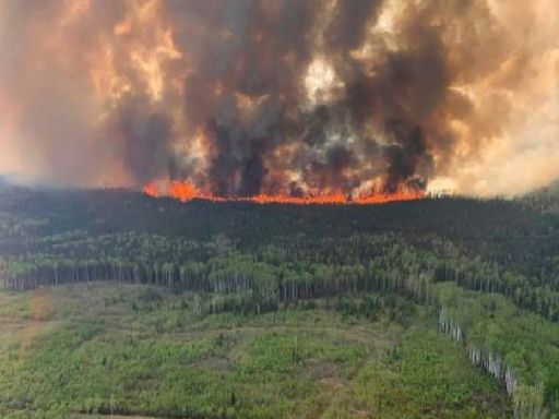 Premercado | Incendios en Canadá ponen en riesgo suministro de petróleo en el país