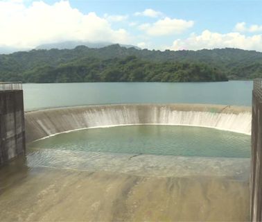 湖山水庫滿庫溢流 年底前雲林縣民生用水無虞