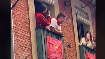 Balcones para disfrutar de los encierros de San Fermín 2024: ¿Cuánto cuesta y qué servicios ofrece?