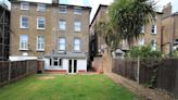 Kilburn flat with kitchen only accessible through the bedroom listed for rent for £1800pcm