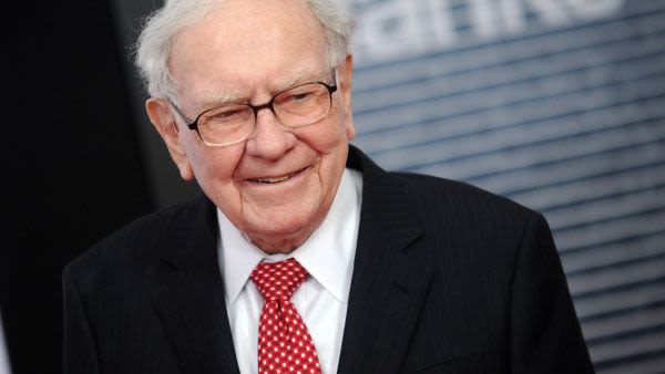 3 Warren Buffett Stocks to Buy After Berkshire Hathaway’s Just-Released 13F Filing