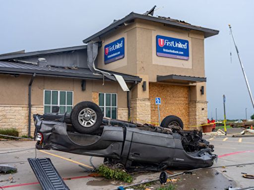 強風暴襲擊美國中南部 至少十五人遇難