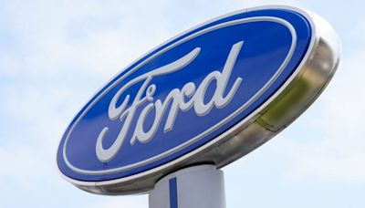 Ford recalling 552K pickup trucks over transmission problem