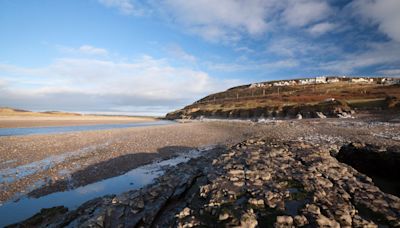 Swim ban lifted after mystery pollution at beach