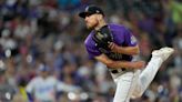 Kuhl y los Rockies blanquean 4-0 a los Dodgers