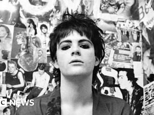 Manic Street Preachers: Disappeared star Richey Edwards in unseen photos