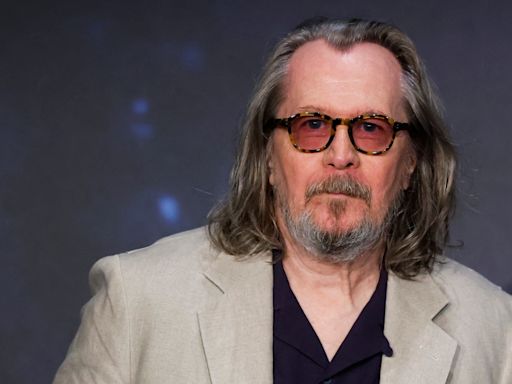 Gary Oldman se disculpa con los fans de Harry Potter por lo que dijo sobre El prisionero de Azkaban