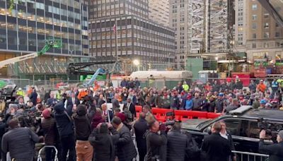 Al coro de ¡USA, USA! Constructores recibieron a Donald Trump en NY