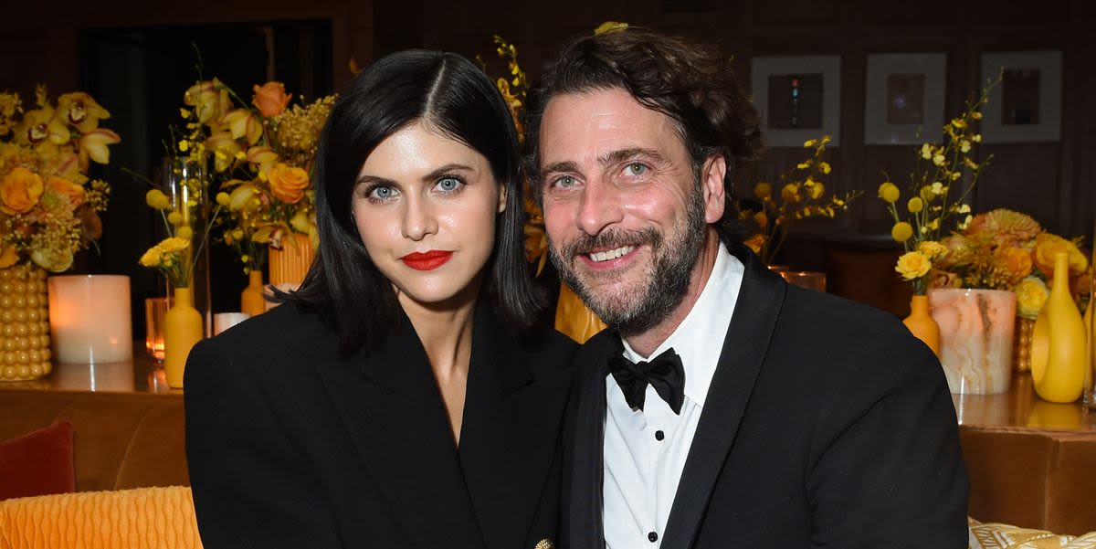 Everything to Know About Alexandra Daddario's Husband, Andrew Form