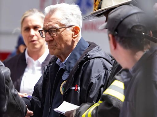 Robert De Niro no gritaba a manifestantes propalestinos en un video viral. Estaba grabando un programa de televisión