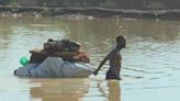 Flash floods displace hundreds of families in central Somalia