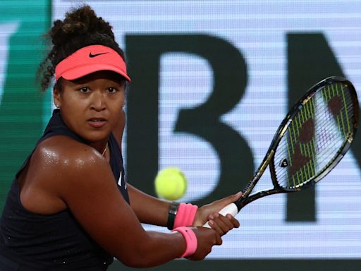 French Open LIVE: Latest scores and results as Iga Swiatek faces Naomi Osaka and Carlos Alcaraz battles on