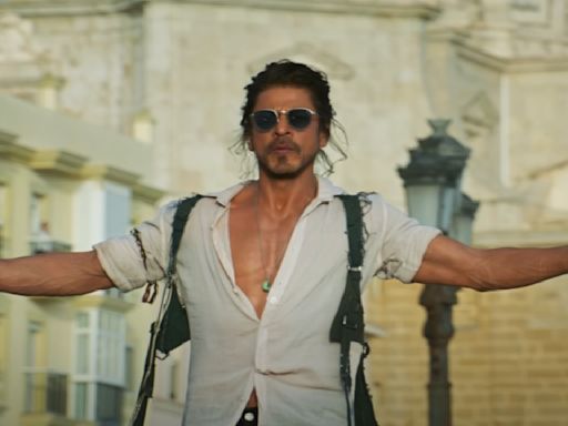 Shah Rukh Khan did all steps of Jhoome Jo Pathaan despite 'always' being in pain due to injury, reveals Bosco Martis