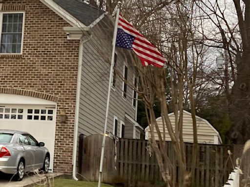 At Justice Alito’s House, a ‘Stop the Steal’ Symbol on Display