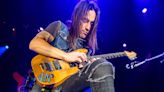 9 times Nuno Bettencourt proved to be guitar's M.V.P.