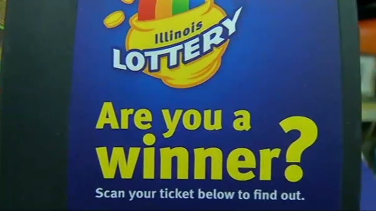 'I didn't believe it': Illinois Lottery player wins just under $1 million with ticket purchased on app